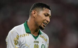 fluminense se irrita com demora de rony e retira proposta por atacante do palmeiras