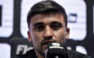 escalação do vasco: victor luís é remanescente em time para estreia do carioca