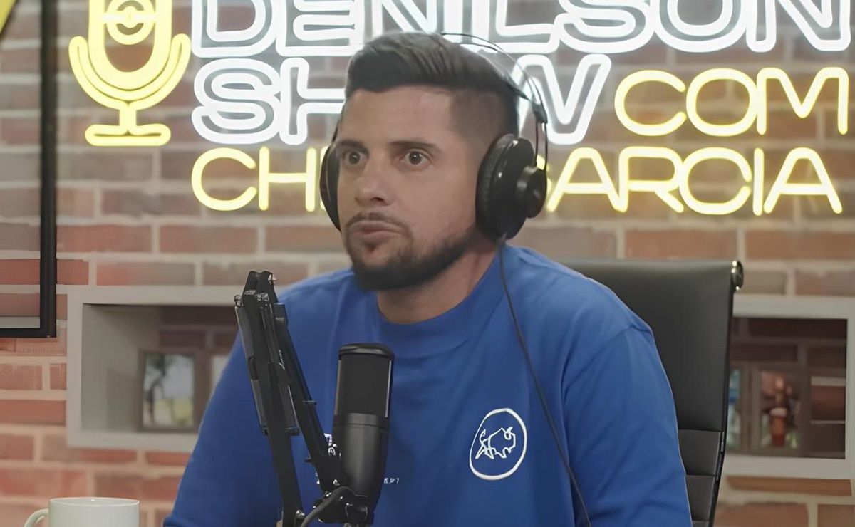 cicinho surpreende e crava futuro do flamengo no campeonato carioca