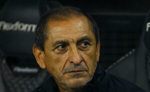 santos prepara chapéu no corinthians de ramón díaz e lucas evangelista aceita jogar na vila