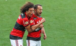 santos encaminha contratação do volante willian arão, ex flamengo, crava jornalista