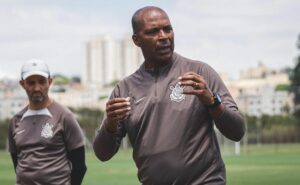 técnico da base do corinthians solta o verbo após classificação na copinha 2025