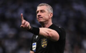 atitude de daronco em são josé x inter gera polêmica na torcida do grêmio: “não tem critério”