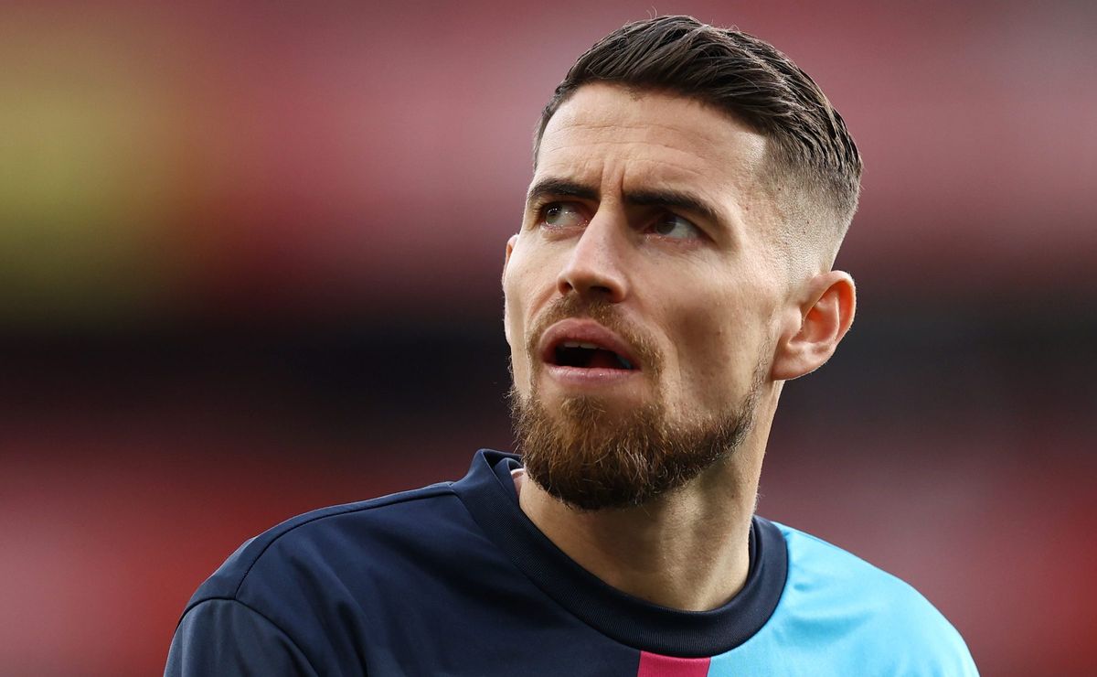 flamengo e jorginho negociam contratação e falta resolver 2 fatores 