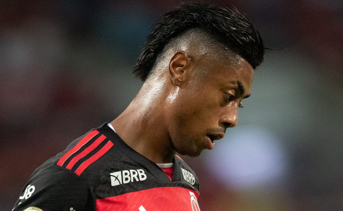 bruno henrique, do flamengo, fica próximo de assinar contrato de 3 anos com o atlético mg