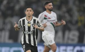 confira como foi a vitória do botafogo por 2 a 1 sobre o fluminense