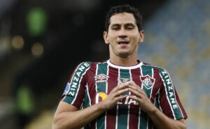 ganso encaminha renovação com o fluminense e não deve atuar no santos com neymar