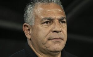 luizinho vieira manda recado a quinteros sobre grêmio x caxias: “quanto mais longe…”