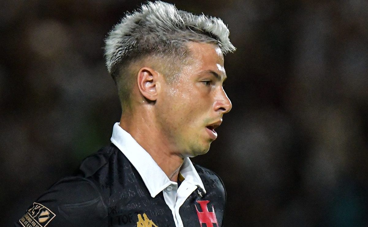 capasso está fora dos planos do vasco para a temporada e carille é avisa