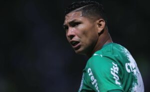 rony tem fracasso em negociação com al rayyan e palmeiras combina plano b com atacante
