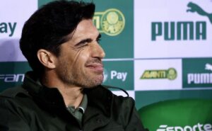 palmeiras retorna ao brinco de ouro como visitante após quase um ano e meio, após ter mandado partidas no estádio