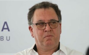 santos recebe oferta oficial do vitória e marcelo teixeira pode liberar lucas braga