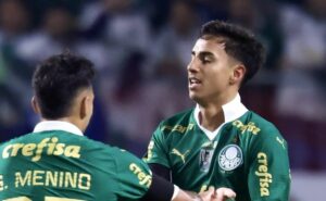 manchester city propõe r$ 237 milhões e venda de vitor reis no palmeiras ganha força