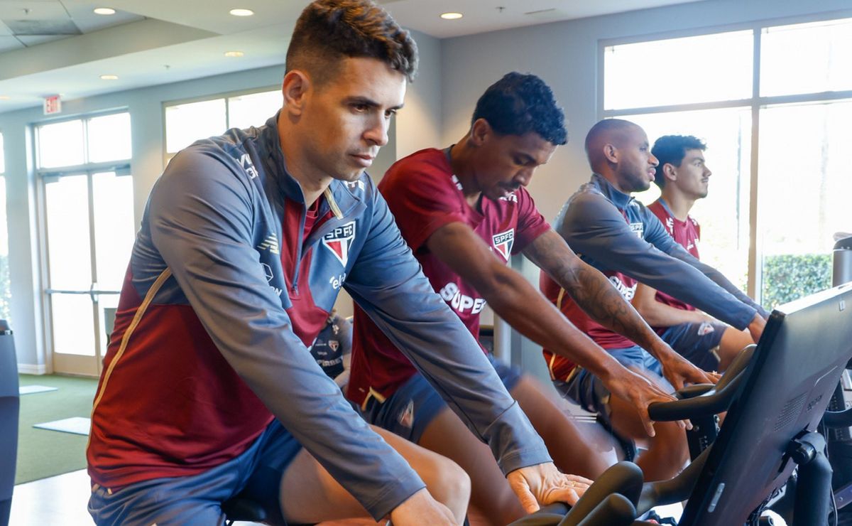 zubeldía esboça onde oscar vai jogar no são paulo em 1º treino nos estados unidos