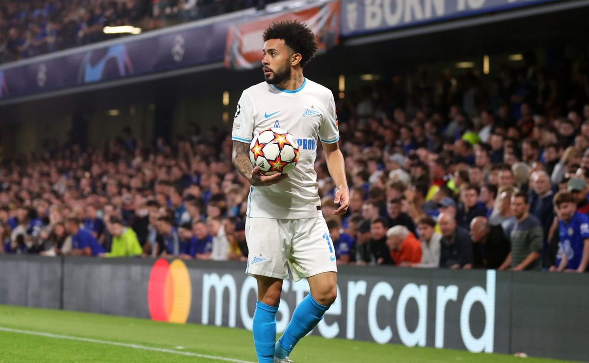 palmeiras se acerta com claudinho, mas meia atacante quebra acordo de última hora e jogará no catar