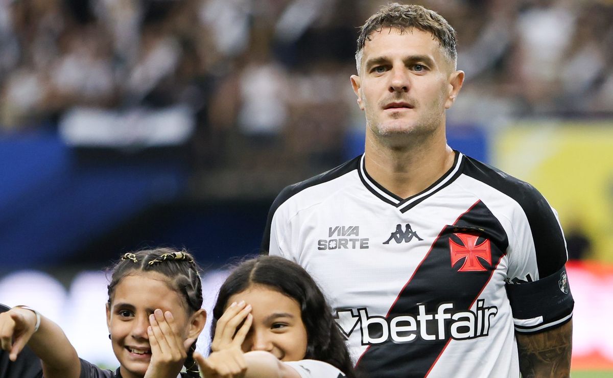 vegetti marca contra a portuguesa e entra para seleto grupo de artilheiros do vasco