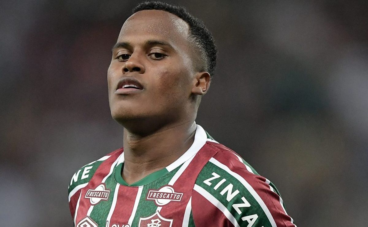 nas redes sociais, arias garante estar pronto para botafogo x fluminense pelo carioca