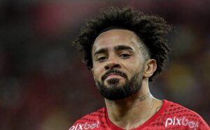 empresário trabalha para viabilizar contratação de claudinho no palmeiras; time do catar fez oferta