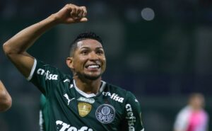 rony deixa palmeiras e santos de neymar de lado para fechar com al rayyan
