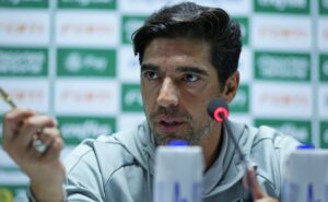 abel ferreira fala sobre o gol sofrido diante do santos na vila belmiro: "isso conta muito"