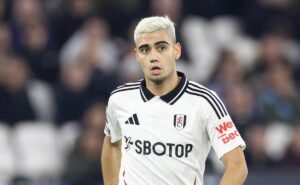 após claudinho, palmeiras sofre dificuldade para fechar com andreas pereira e leila precisa tomar decisão