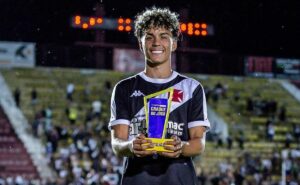 vasco pode ampliar direitos econômicos de zuccarello, destaque na copinha 2025