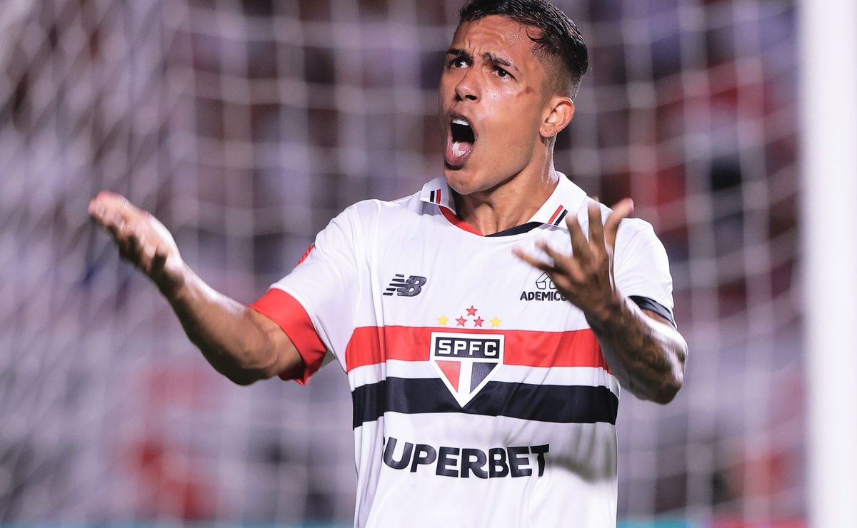 enquanto negocia com natanael, são paulo tenta fechar com lateral direito igor vinícius