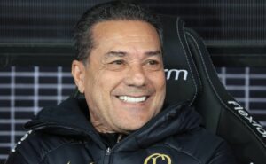 luxemburgo enaltece ryan no são paulo e brinca comparando com djalminha: “quase me matou do coração”