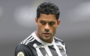 hulk nega relação conturbada com o técnico cuca no atlético mg