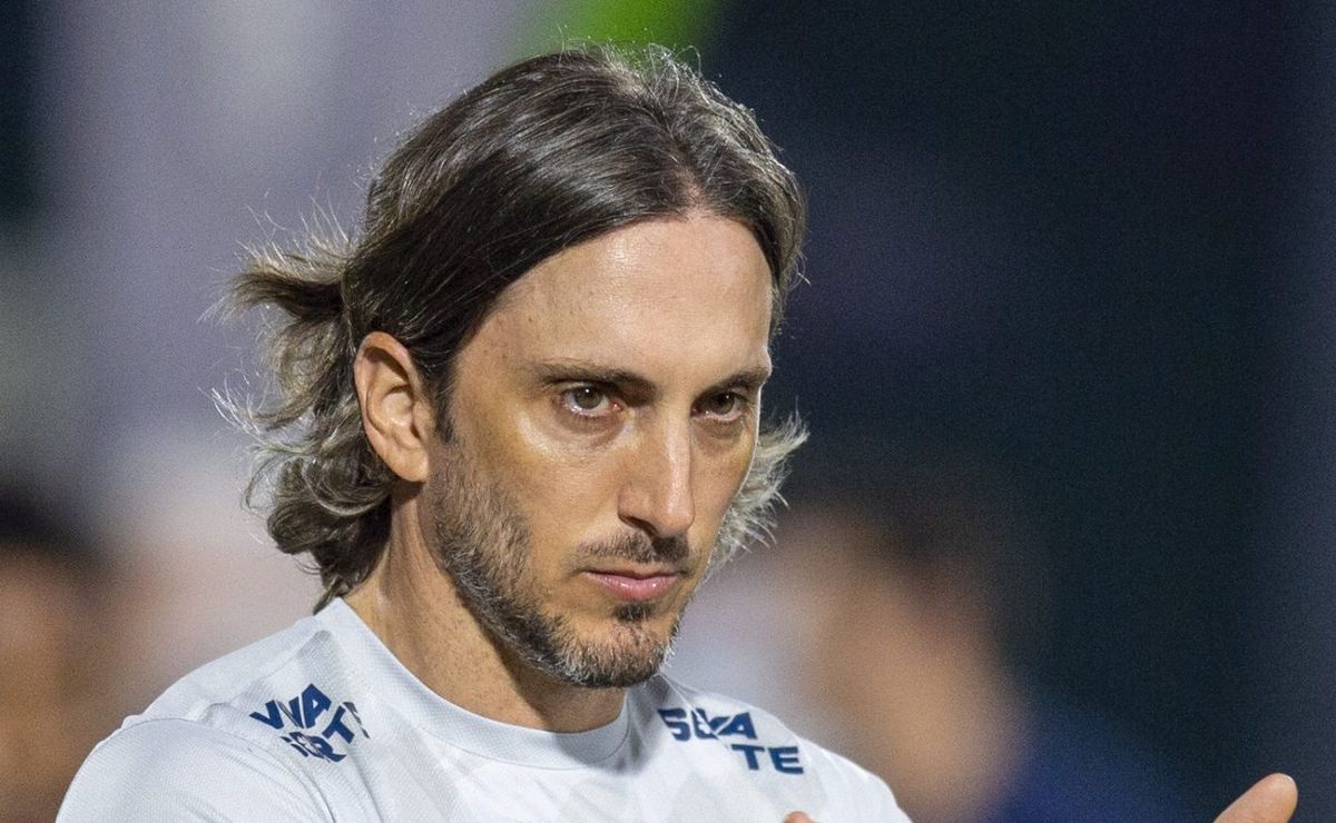 zubeldía barra luciano e define escalação do são paulo para amistoso com flamengo