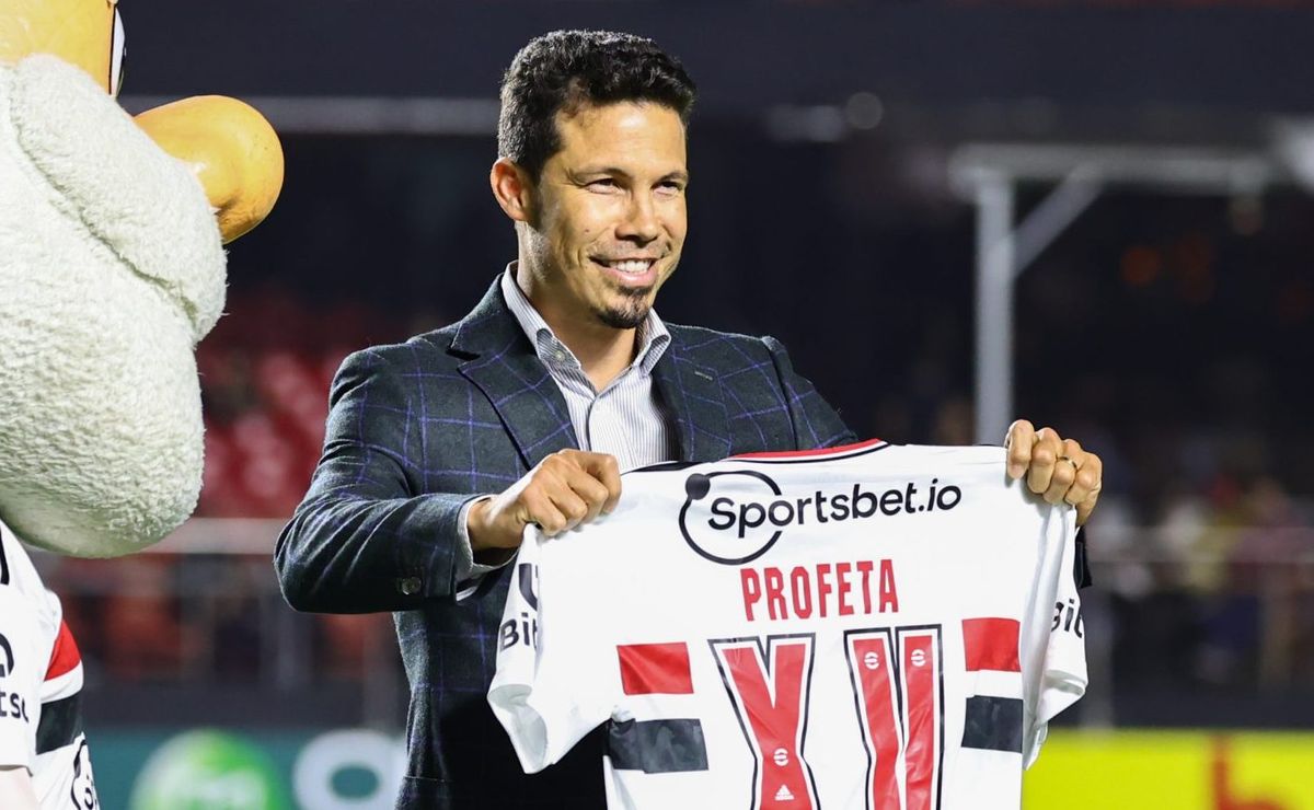 profeta hernanes elogia ryan francisco após golaços na copinha: “ele veio da finlândia?”