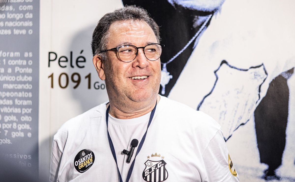 santos prepara anúncio da contratação de novo goleador sonho do presidente marcelo teixeira 