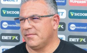 luizinho vieira fica revoltado com arbitragem de grêmio x caxias: “nunca para o lado do interior”