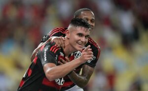 portal revela que o motivo da saída de alcaraz do flamengo foi financeiro