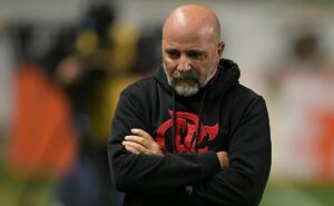 sampaoli fica irritado na frança após rennes não contratar trio do flamengo
