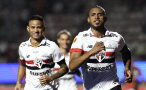 destaque contra a portuguesa, andré silva ganha elogios da torcida do são paulo