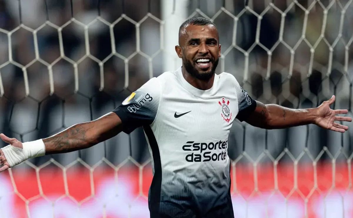 alex santana afirma que vai brigar por vaga na equipe titular do corinthians