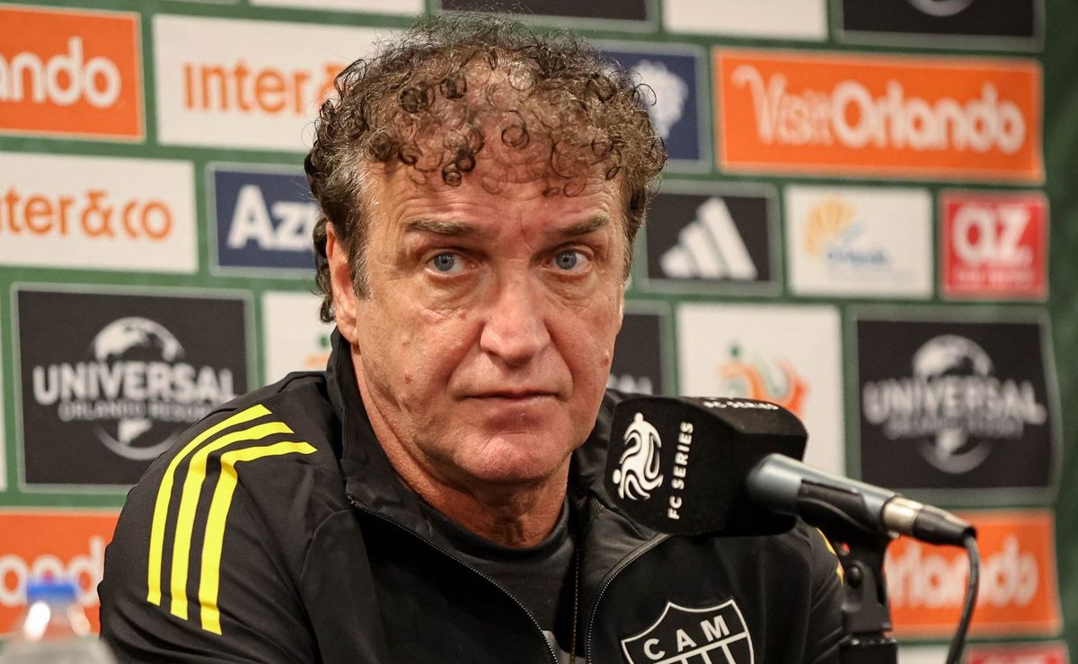 cuca faz revelação impactante após empate entre atlético mg x cruzeiro: “emocionalmente pesa”