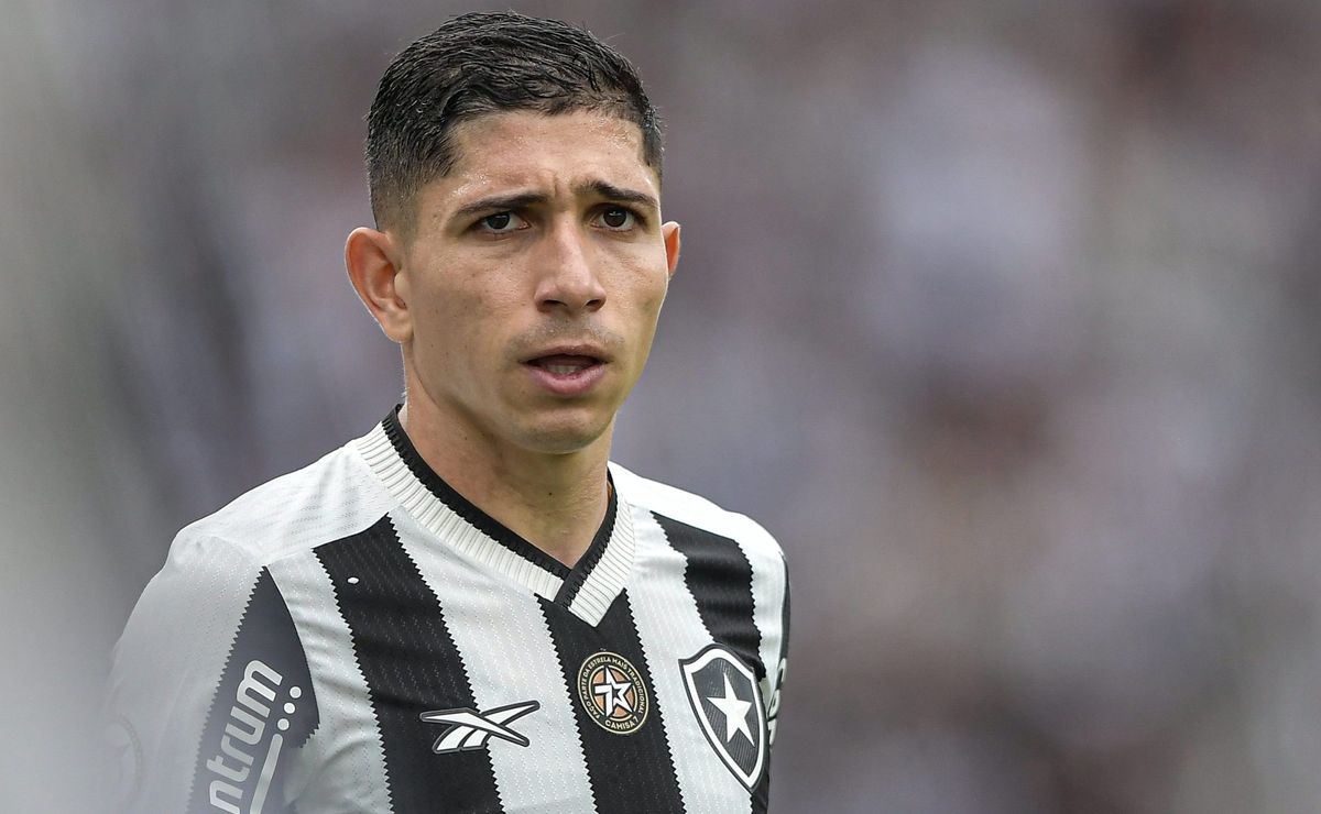 savarino celebra vitória importante conquistada no clássico: “o time fez um bom esforço” 