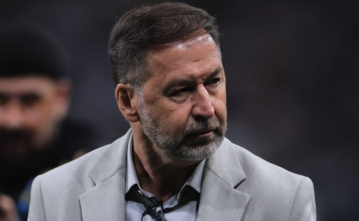 augusto melo vê dívida do corinthians aumentar na justiça após ramiro entrar com ação 