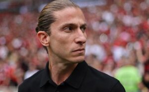 escalação do flamengo: filipe luís esboça mudança inusitada na defesa para enfrentar o são paulo