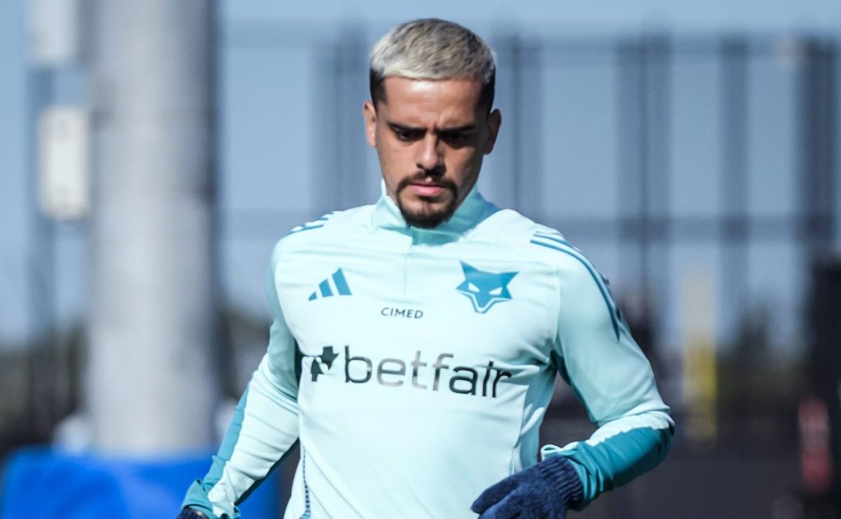 cruzeiro pagará salário maior por fagner se uma situação ocorrer, diz augusto melo