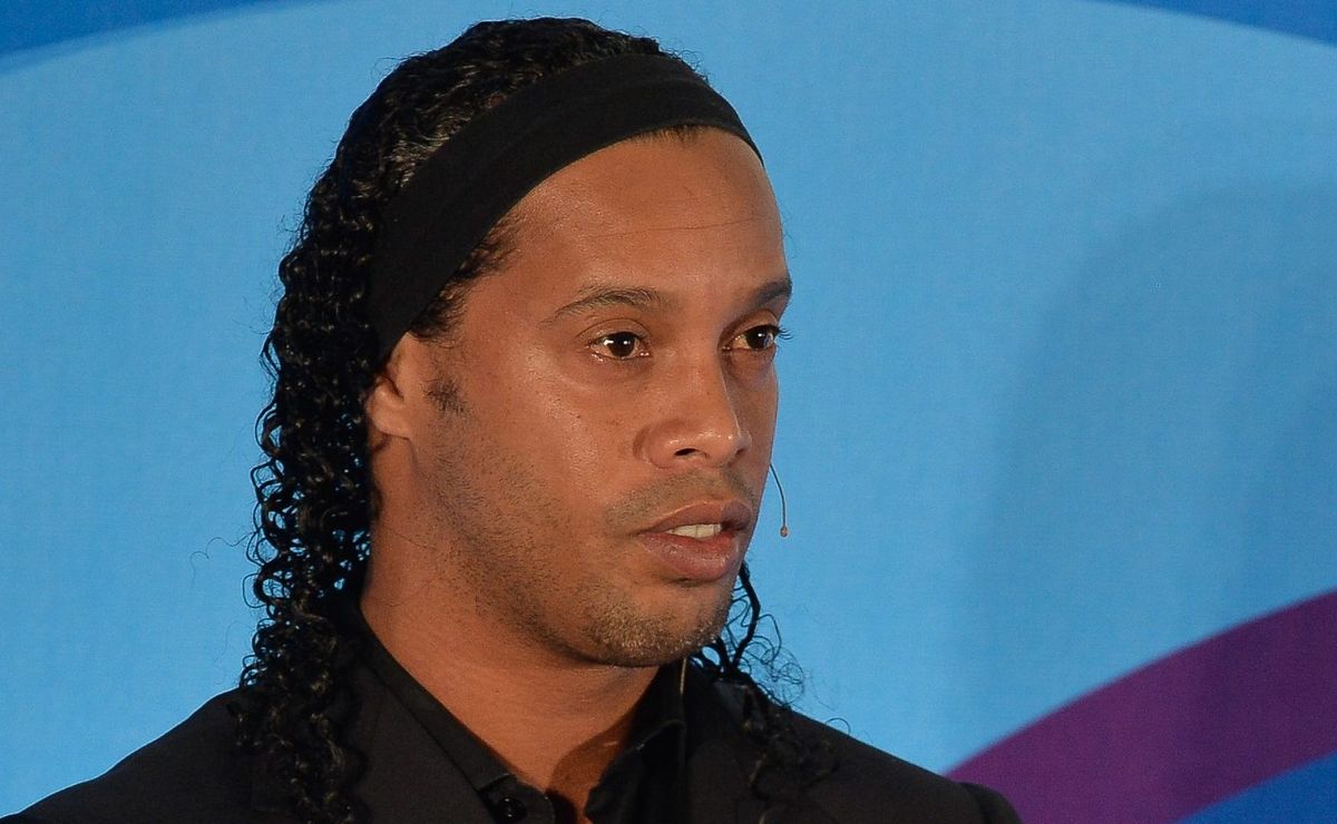 ronaldinho gaúcho relembra título mundial do internacional e declara: "para mim doeu"