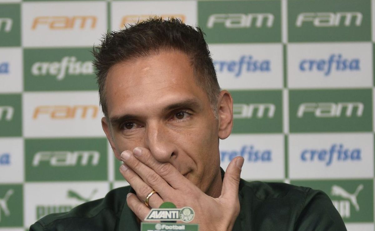 fernando prass pede a palavra para opinar sobre tiago volpi no grêmio: "apareceu para mim"