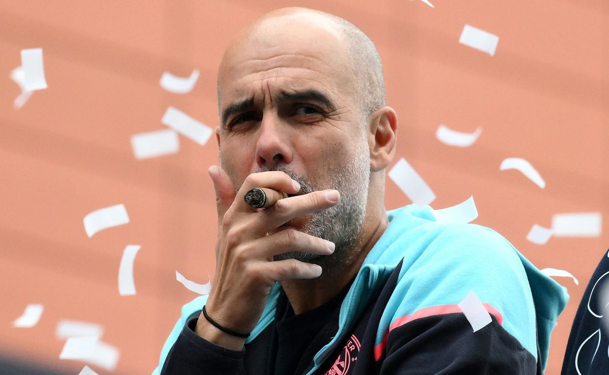 vitor reis, ex palmeiras, é confirmado por josep guardiola no clássico entre manchester city e chelsea