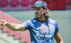 escalação do são paulo: zubeldía decide se jogará com oscar, lucas moura, luciano e calleri contra corinthians 