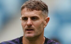 vasco resiste em dar aumento salarial para vegetti em renovação e motivo é exposto