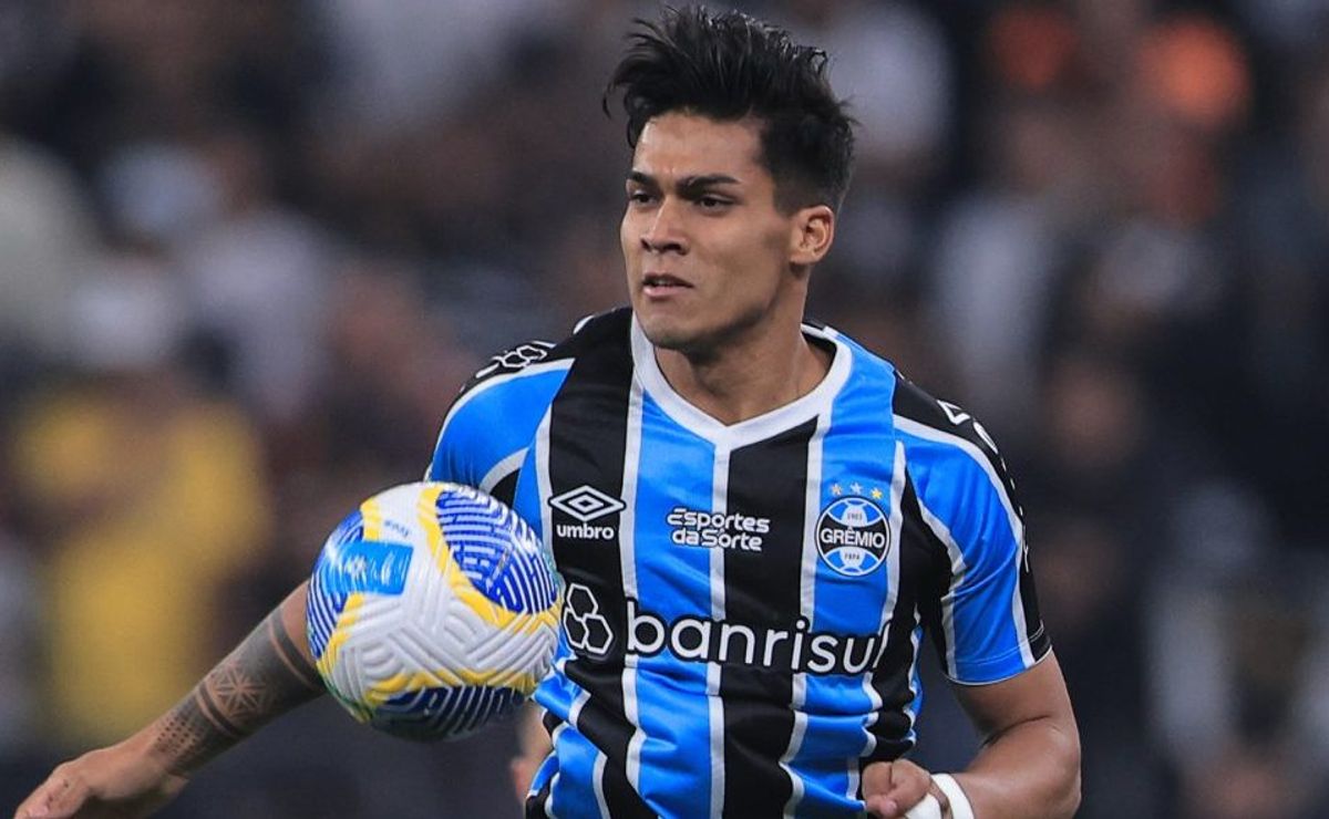 quinteros indica que utilizará o campeonato gaúcho para braithwaite e arezo jogarem juntos: “terá chances”