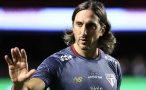 zubeldía manda recado direto para o corinthians contra o são paulo: “queremos ganhar” 