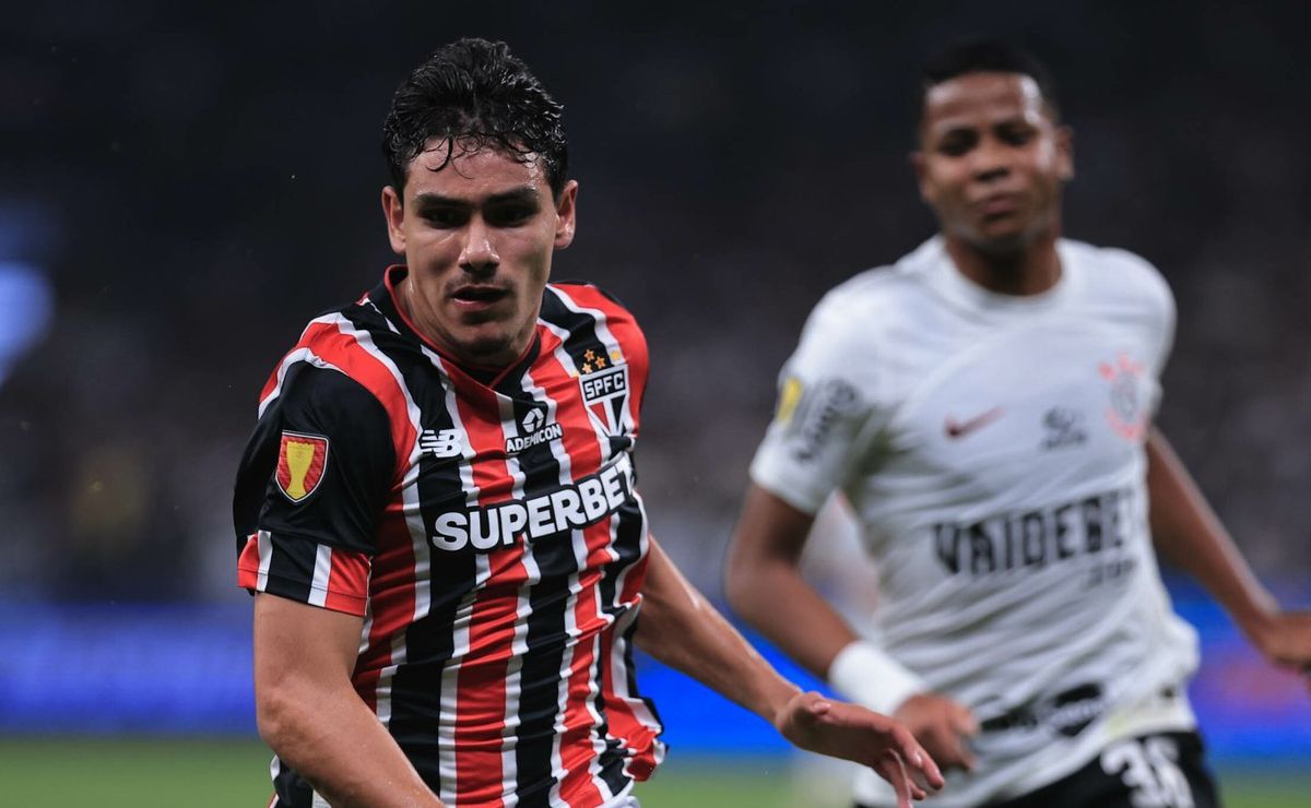 são paulo encaminha empréstimo de moreira ao porto após venda de william gomes, revela jornalista